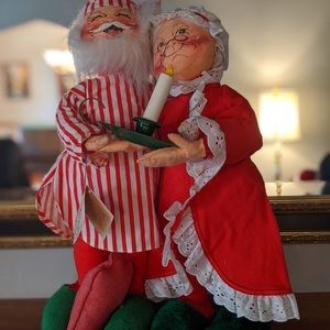 Anna Lee Christmas collectors item